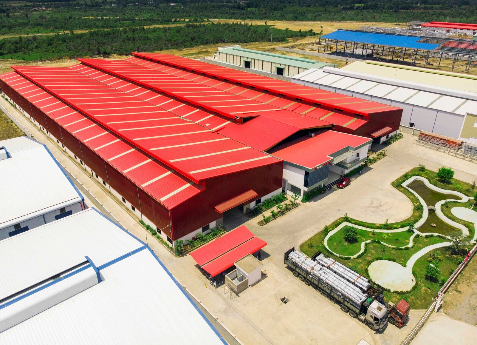 Factory halls at Hai Son IP