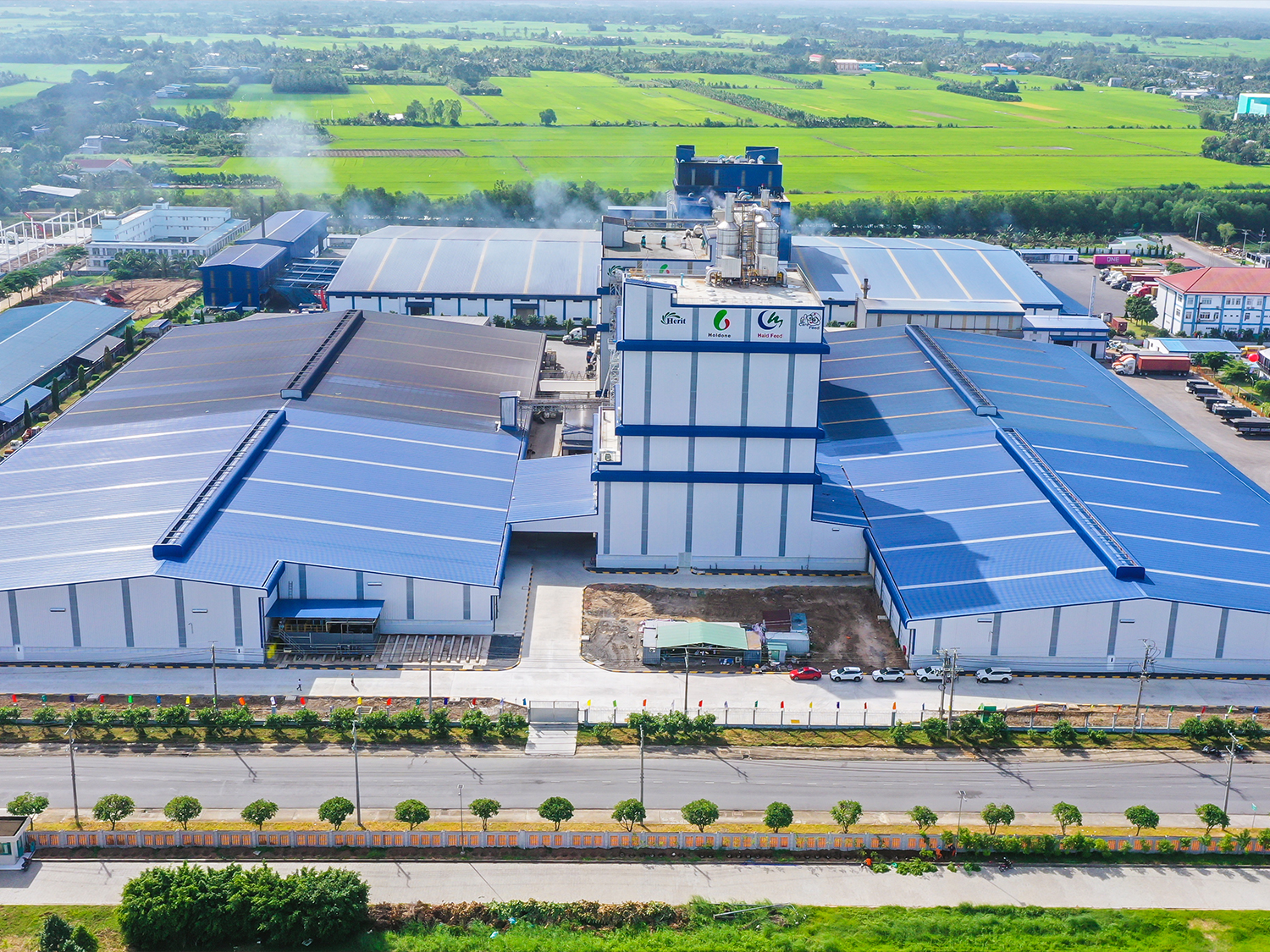 Hai Dai Vinh Long Cattle, Poultry and Aquatic Feed Factory – ảnh 4